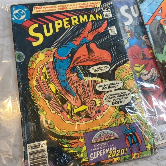 Vintage Bundle of 5 Superman Comics 1980, '81, '93 - Picture 6 of 6